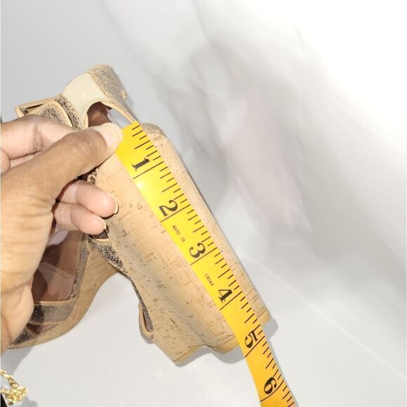 Stuart Weitzman   - Picture 5 of 14